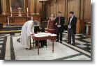 20.keith signs the registry * 1000 x 667 * (124KB)